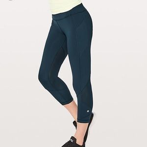 EUC Lululemon Pace Rival Crop Nocturnal Teal